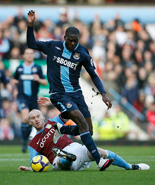 后防线不稳 后防线不稳