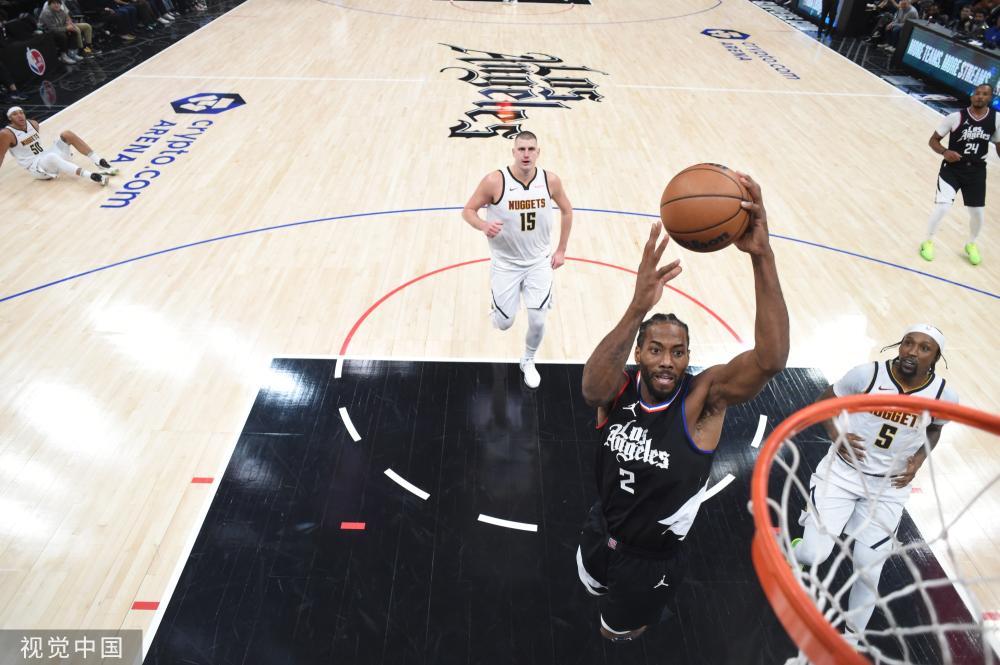 或权威记者 或权威记者